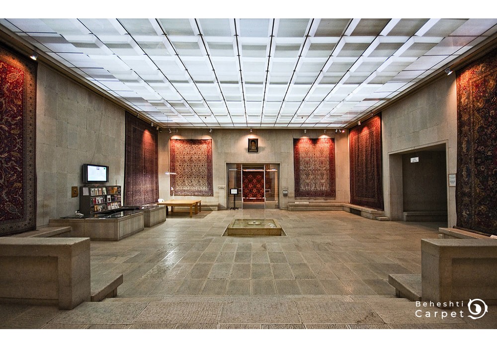 فضای داخلی موزه ملی فرش ایران