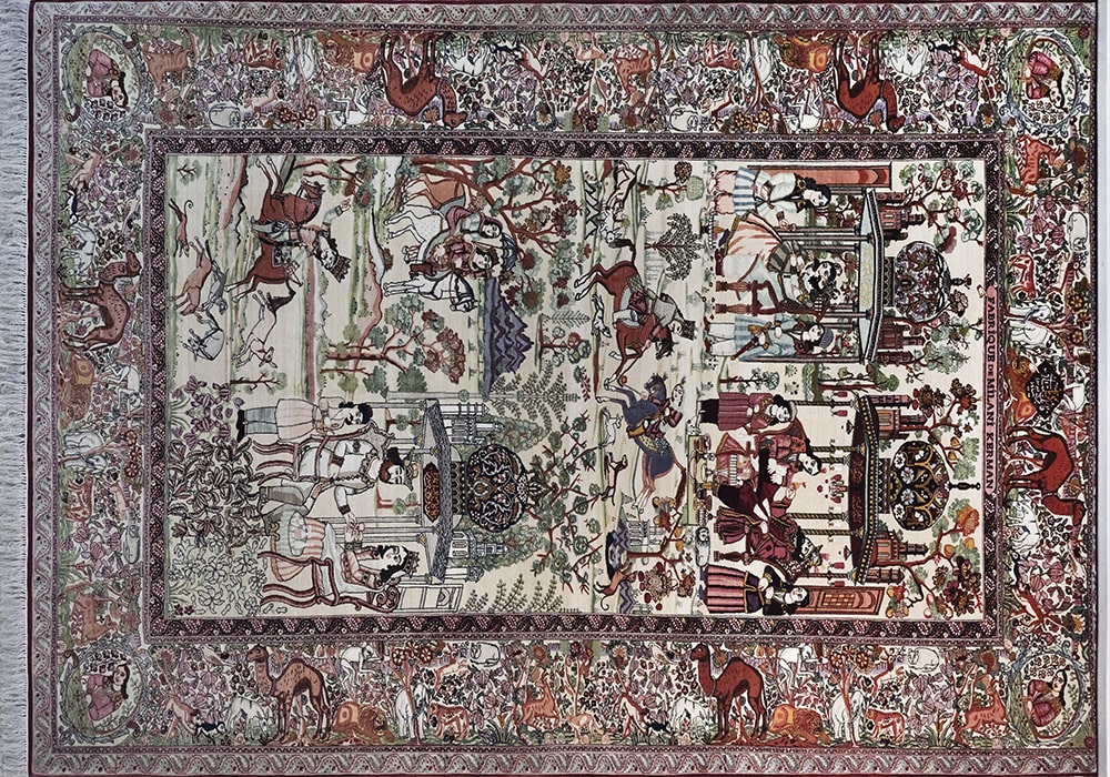 فرش با نقش شکارگاه در دوران صفویه در موزه فرش