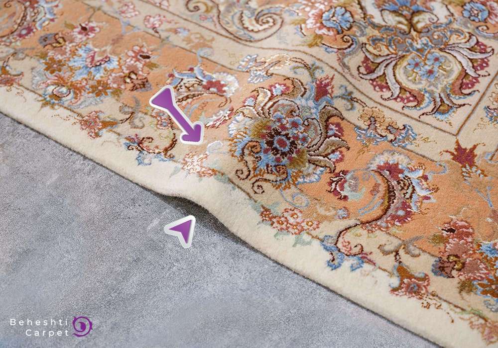 نشان دهنده ی کیسی فرش از نمای نزدیک