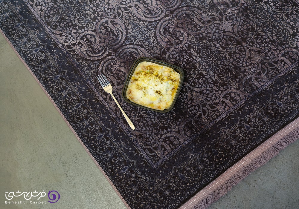 از بین بردن بو و لکه غذا از روی فرش