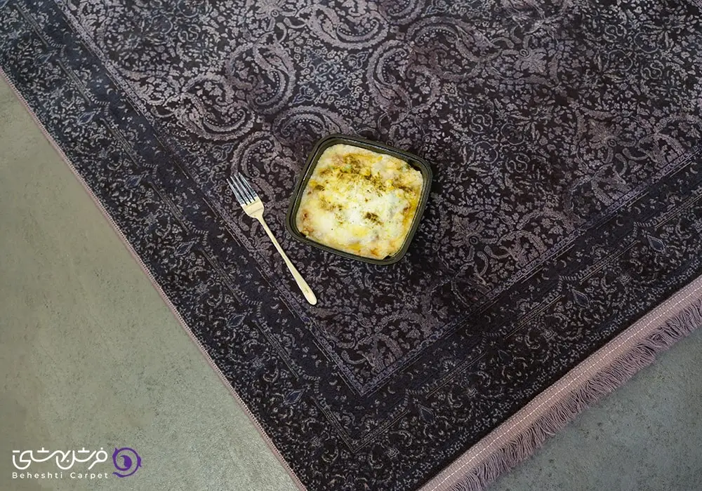 از بین بردن بو و لکه غذا از روی فرش