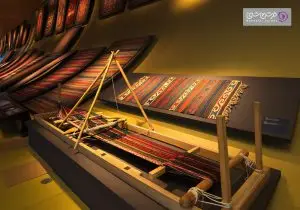 یکی از وسایل بافندگی و ریسندگی فرش در زمان های قدیم